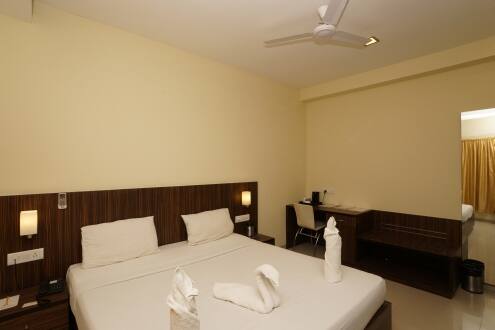 Jade Beach Resort Near Crocodile Bank, Chennai 3
